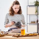 Hiustenhoitotuotteet, jotka voit löytää keittiön kaapista: Öljyt, hiiva, hunaja ja muut