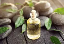 Täydellisen ihon tietokirja: VALKOINEN TEE